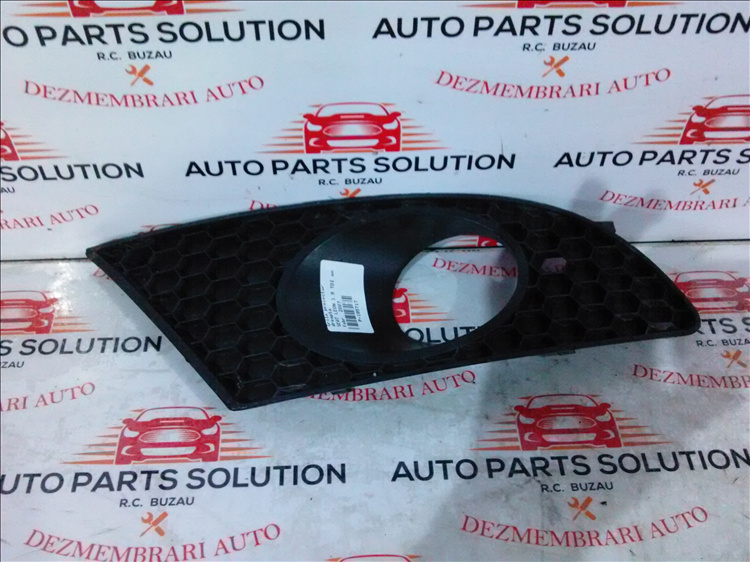 Grila proiector dreapta SEAT LEON 2005-2009