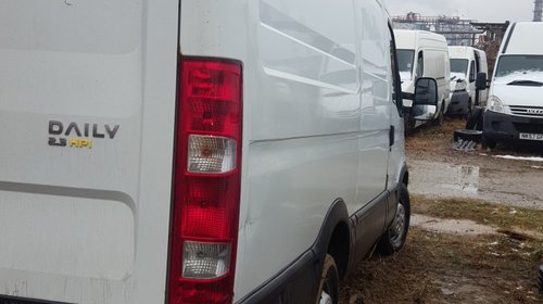 Grila proiector Iveco Daily IV 2007 auto