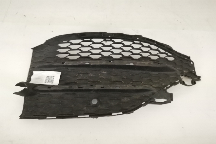 Grila Proiector Laterala Dreapta Originala Cu Senzor In Stare Buna W167 Mercedes-Benz GLE-Class V167 2018 2019 2020 2021 2022 2023 Mercedes-Benz GLE-Class V167 2018 2019 2020 2021 2022 2023