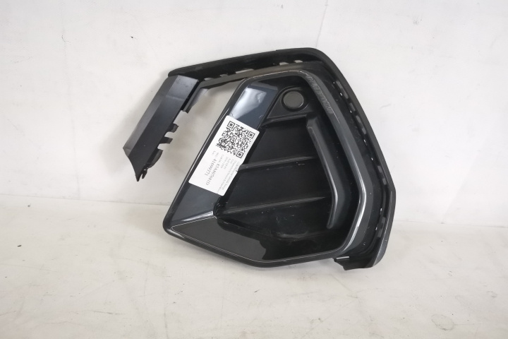 Grila Proiector Laterala Stanga Originala Cu Senzor In Stare Buna S Line Audi Q3 F3 2018 2019 2020 83A807681D
