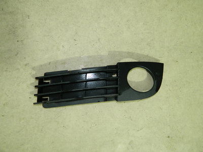 Grila proiector partea stanga, Audi A4 B6, 01-05, 