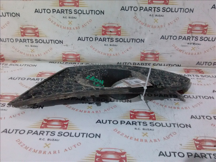 Grila proiector stanga 1.6 B SEAT LEON an fabr. 2008