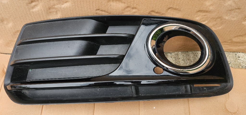Grila proiector stanga Audi Q5 8R Facelift 2013 2014 2015