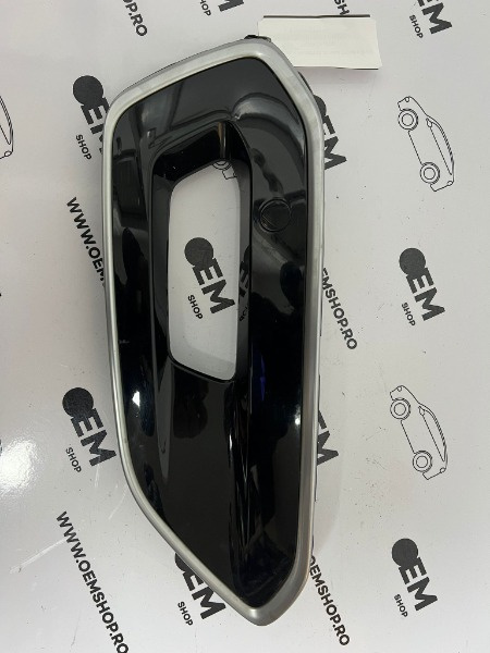Grila proiector stanga crombara fata vigniale Ford Fiesta St an 2018 cod piesa 2225060