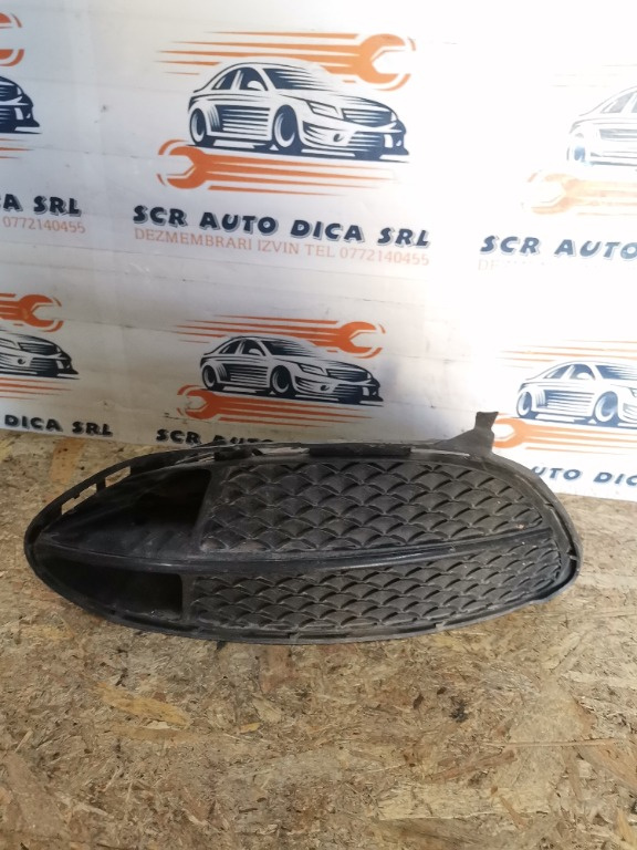 Grila proiector stanga Mercedes Clasa E (W212) [Fabr 2009-2016] A2128851922 | A2128852722L
