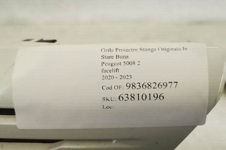 Grila Proiector Stanga Originala In Star