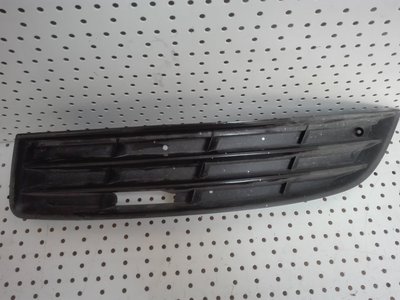 Grila Proiector Stanga VW Volkswagen Passat B6 / S