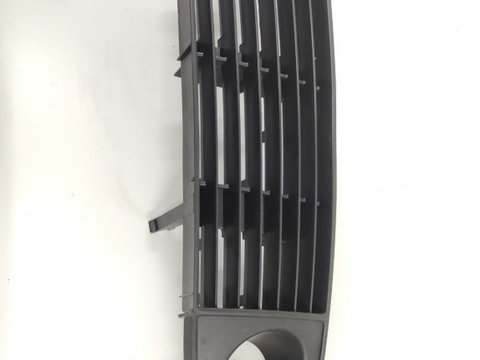 Grila proiector SX AUDI A6 II (4B2, 4B4, C5) [ 1997 - 2005 ] 4B0807681G