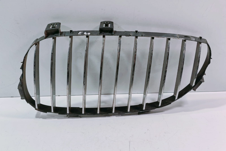 Grila radiator 51137027061 BMW Seria 5 E60/E61 [2003 - 2007]