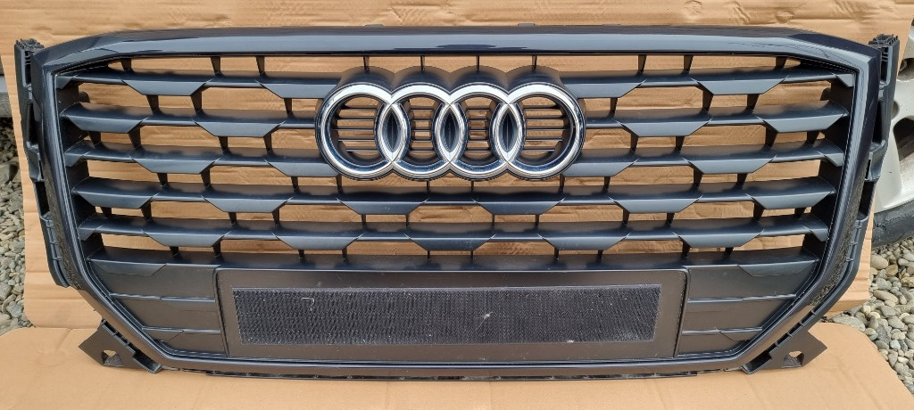 Grila radiator Audi Q2 Black Edition 201