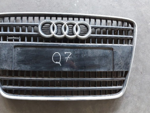 Grila radiator Audi Q7