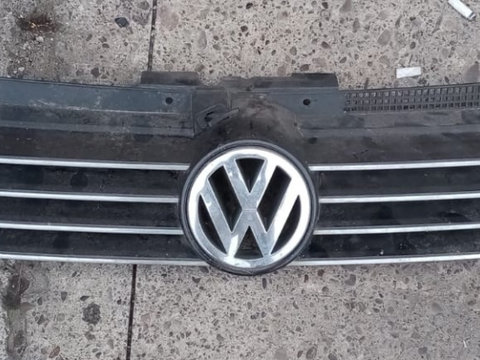 Grila radiator bara fata Volkswagen Bora