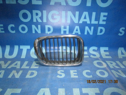 Grila radiator BMW E46 1999; 8195057 // 8195058