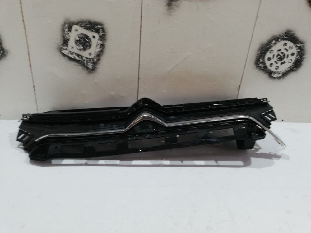 Grila radiator Citroen C3 An 2019 2020 2021 cod 9833503480