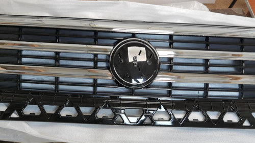 Grila radiator cromata/neagra VW CRAFTER