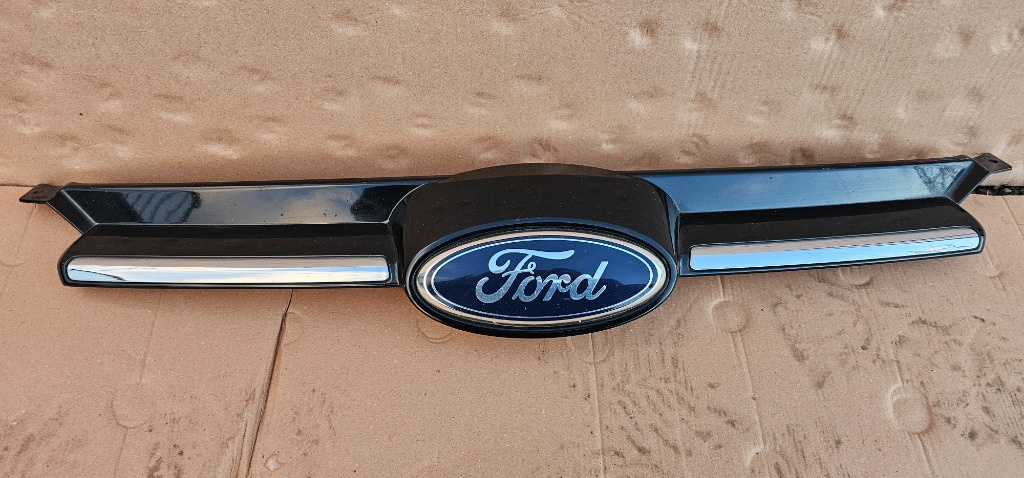 Grila radiator cu emblema Ford Focus 3 2011 2012 2013