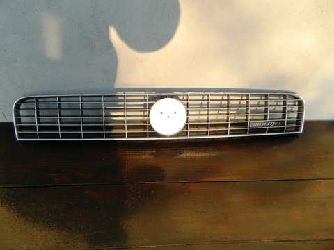 Grila radiator Fiat Punto model 2005