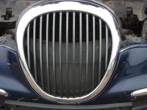 Grila radiator JAGUAR S-TYPE an 2000