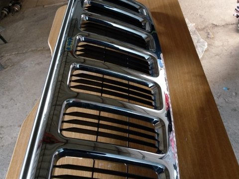 Grila radiator Jeep Grand Cherokee 2005 - 2010