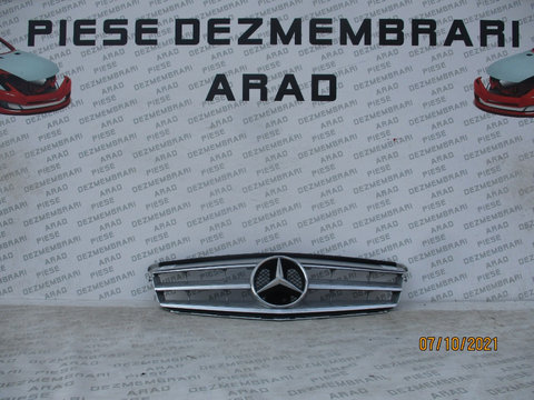 Grila radiator Mercedes C-class W204 Facelift Avantgarde 2011-2012-2013-2014 TEU9SJG72G