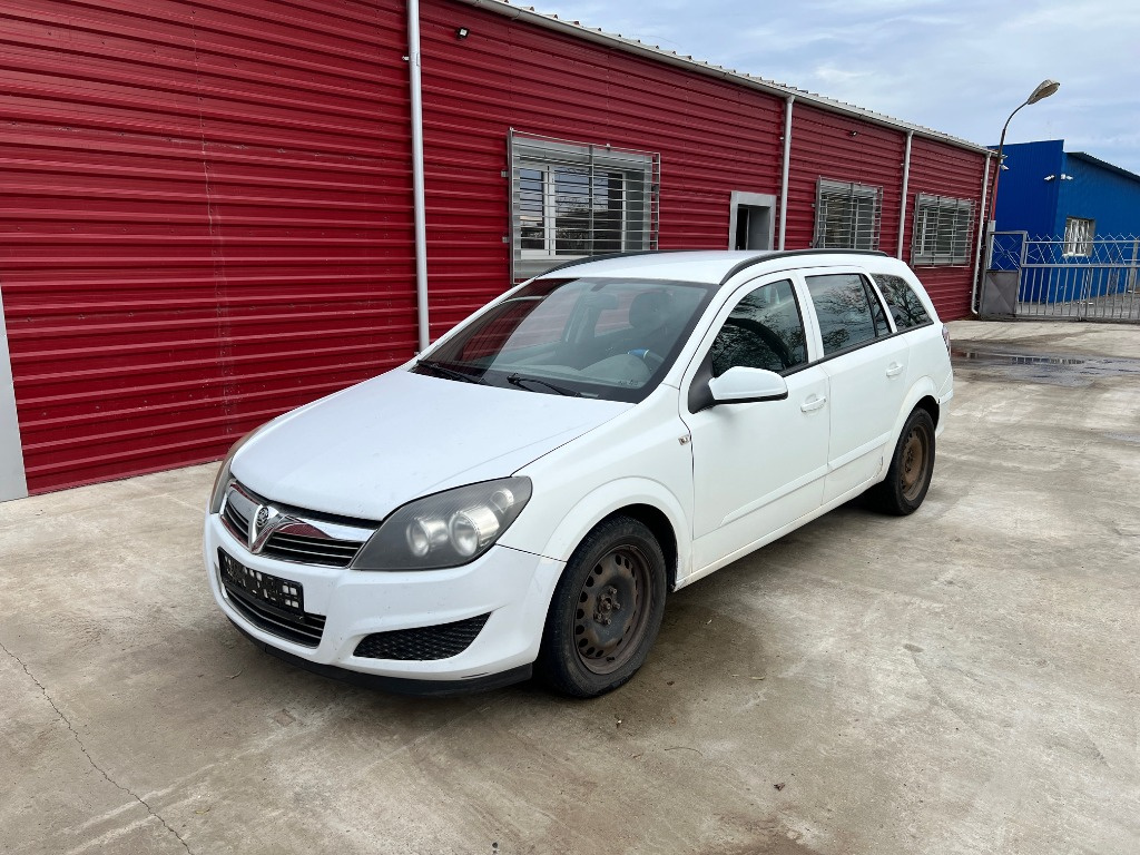 Grila radiator Opel Astra H 2008 CARAVAN 1.6 BENZINA