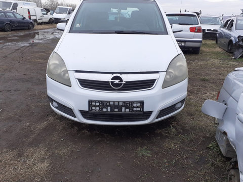 Grila radiator Opel Zafira B 2006 1.9 TDI Z19DT 88KW