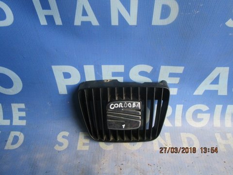 Grila radiator Seat Cordoba 2000; cod: 6K0853654