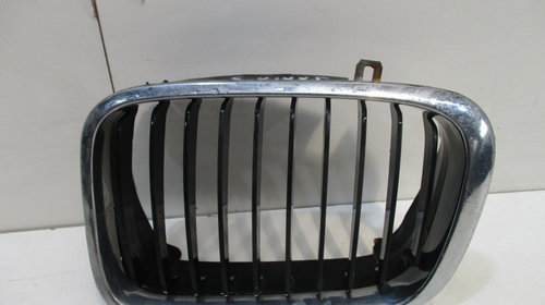 Grila radiator stanga BMW Seria 3 E46 an