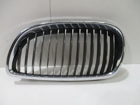 Grila radiator stanga BMW Seria 3 E90 An 2008-2012