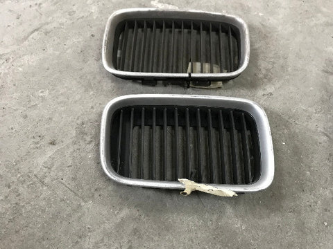 Grila radiator stanga sau dreapta bmw seria 3 e36 1995 - 2000