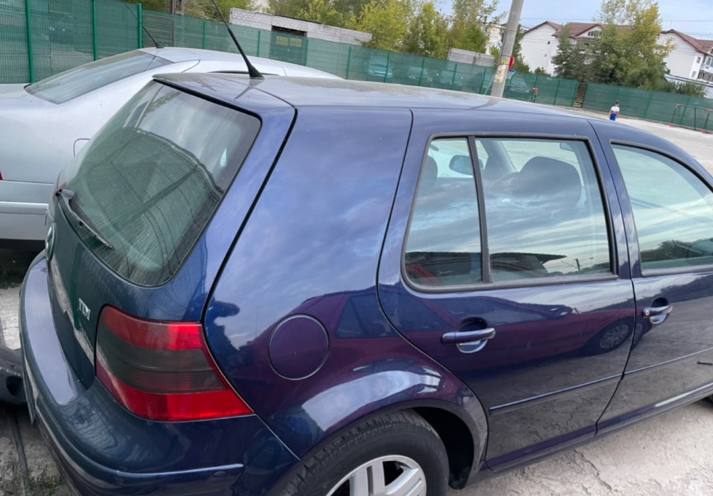 Grila radiator Volkswagen Golf 4 2003 HatchBack 1.9