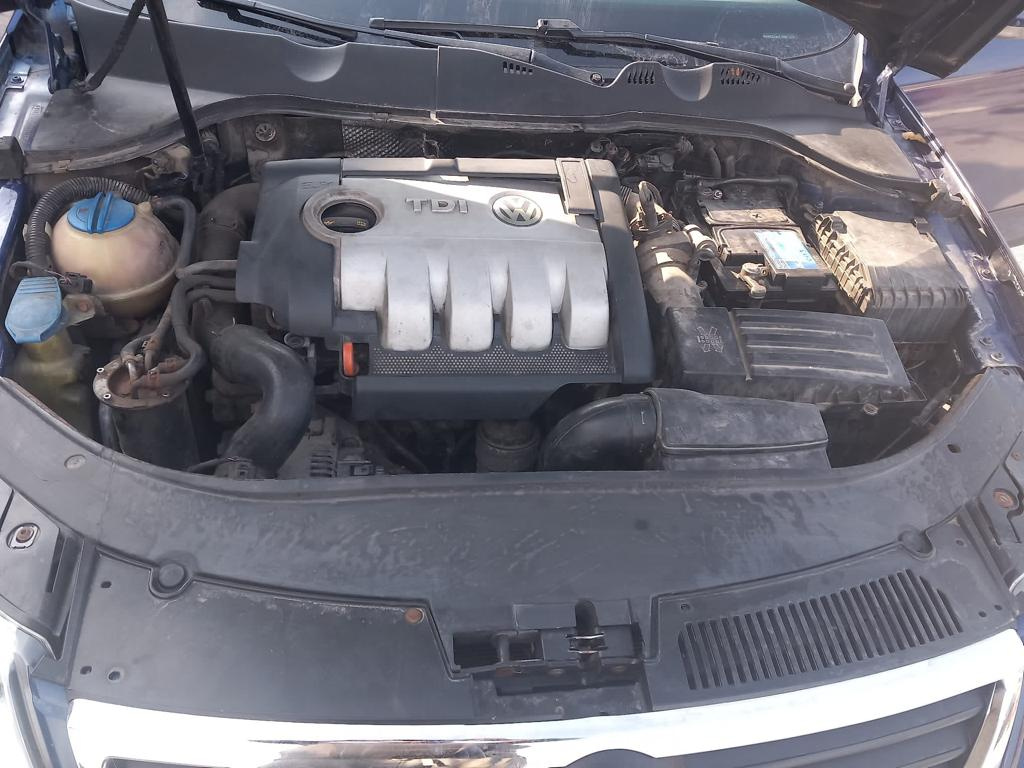 Grila radiator Volkswagen Passat B6 2007