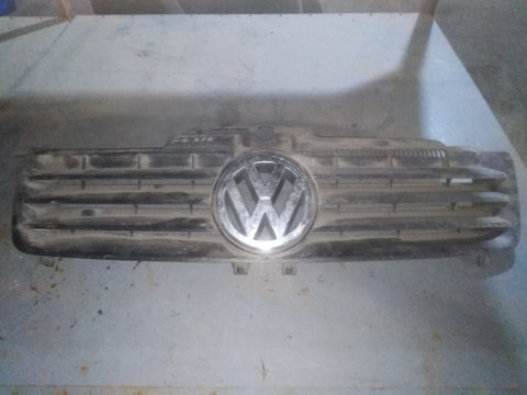 Grila radiator Volkswagen Polo 9N, cod 600853651