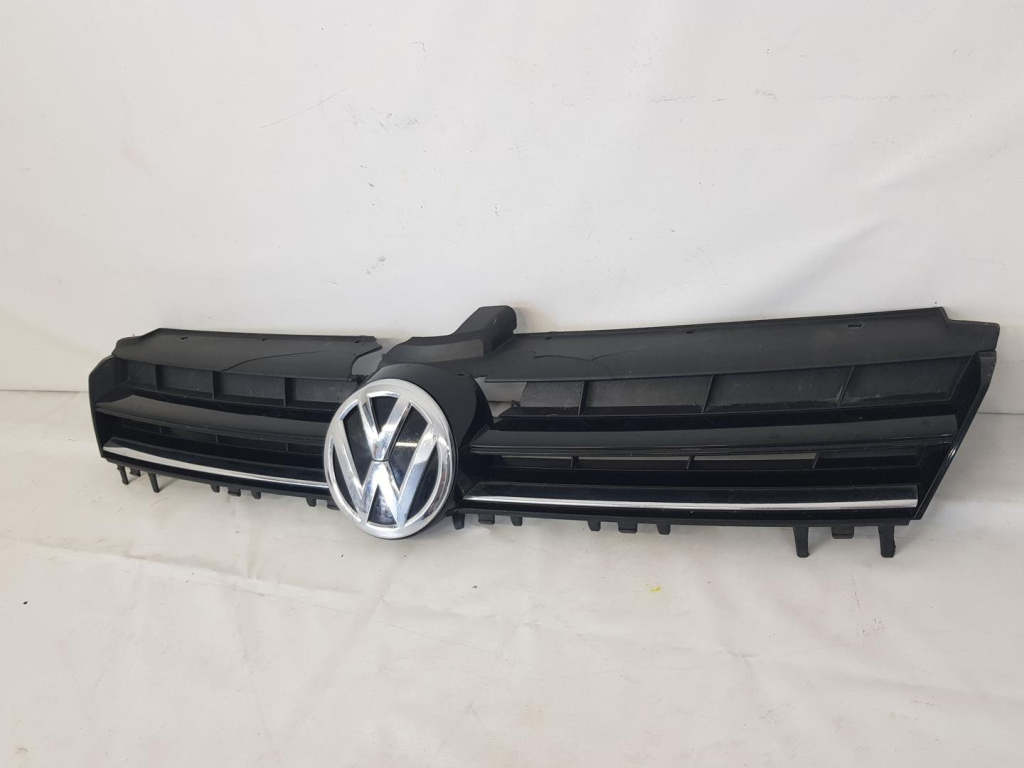 Grila radiator VW Golf 7 5G0853653E 2013