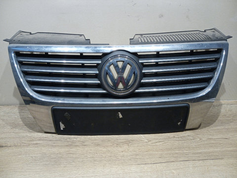 Grila radiator VW Passat B6, 2.0 TDI Sedan 2010 cod 3C0853651AH