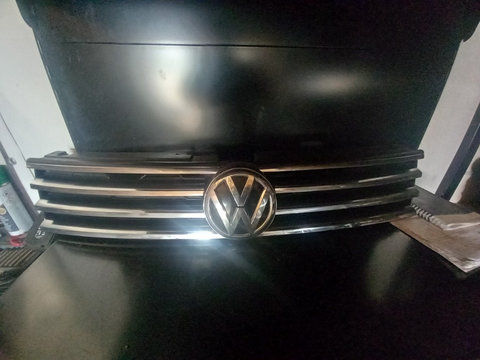 Grila radiator vw touareg CR 7.2018 2022.