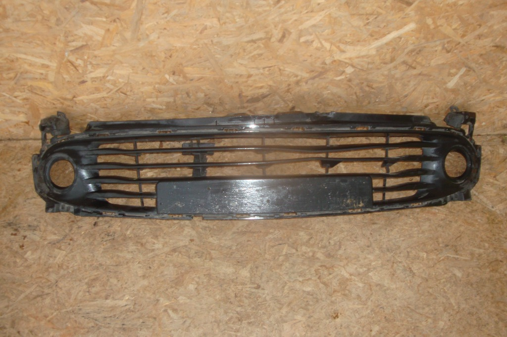 Grila Renault Clio 4 cod ( 622542958R)