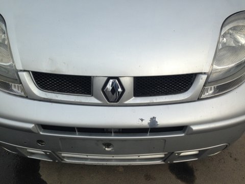 Grila Renault Trafic 2.5 2007 Diesel.