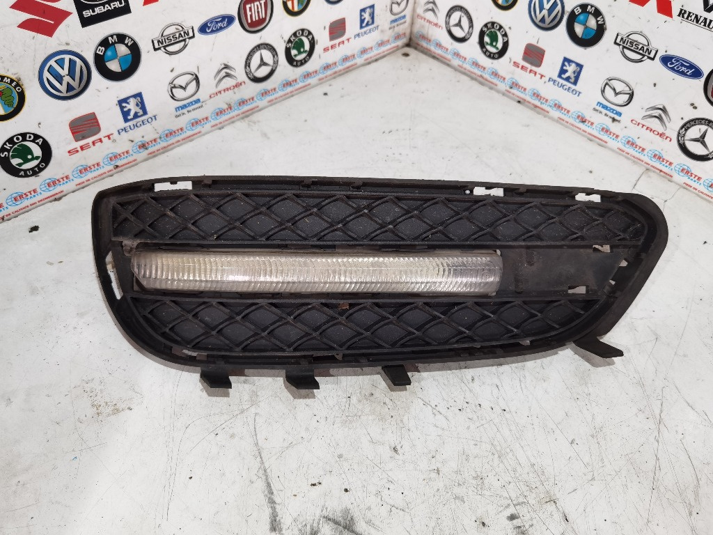 Grila stanga cu proiector Mercedes Benz E CLASS 2013 A2049068900