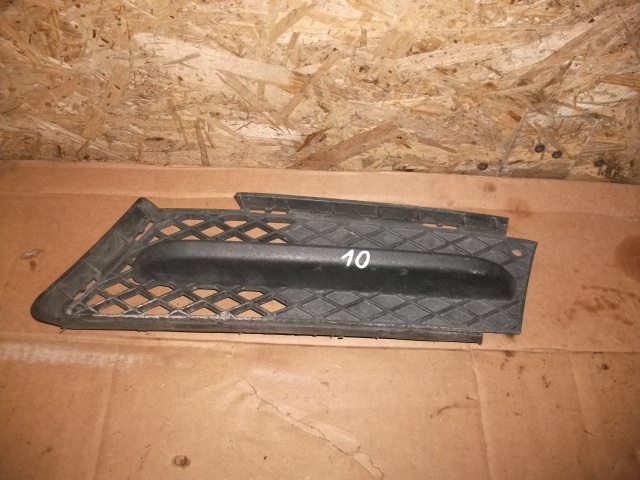 Grila stanga inferioara bara fata BMW Seria 3 E90 E91, 7154551