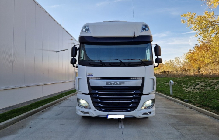 Grila stergator 1940691 1940692 Daf XF 1