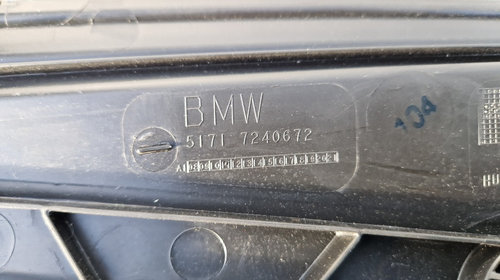 Grila stergator BMW F20 / F22 cod 5171 7