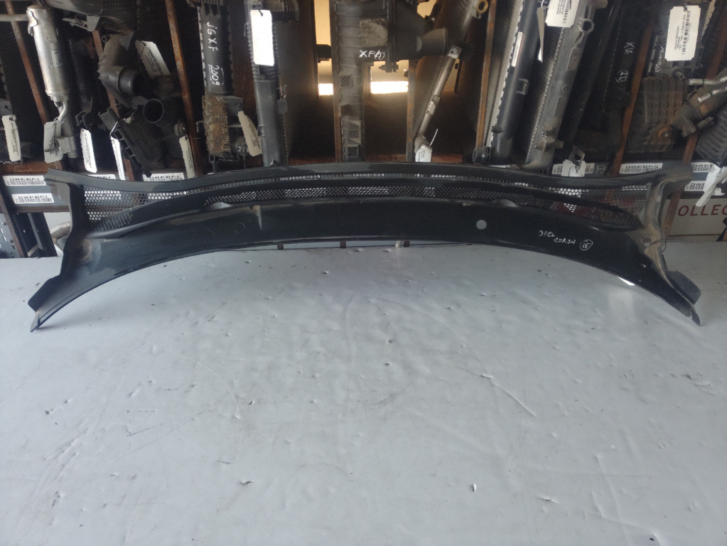 Grila stergator Opel Corsa E an 2019 cod piesa 13434158