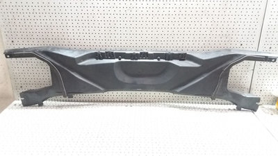 Grila stergator parbriz BMW E81/ E82/E87/E88 2.0 D