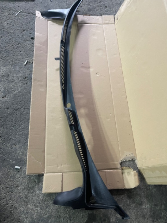 Grila stergator Vw Phaeton 2004-2008