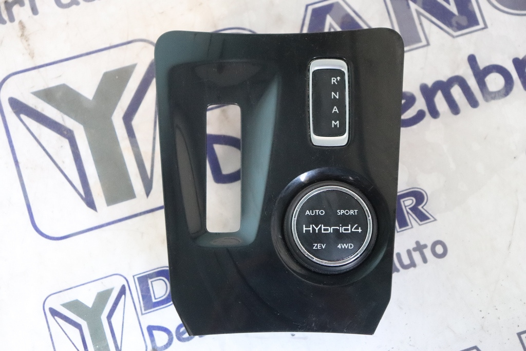 GRILA TIMONERIE PEUGEOT 508 AN 2015 CONTINE SI BUTON MODURI CONDUS 98068066ZD