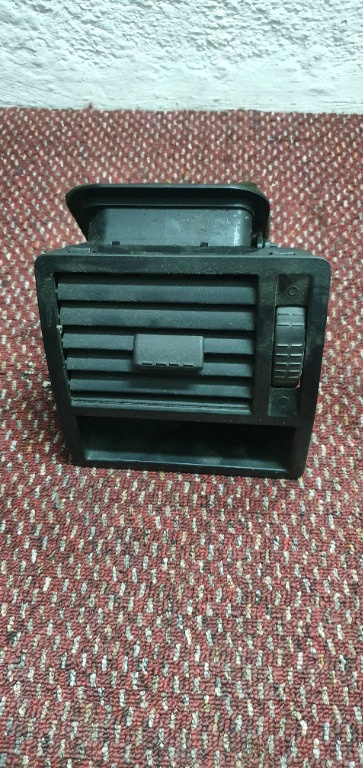 Grila ventilație aer bord stanga VW Transporter T