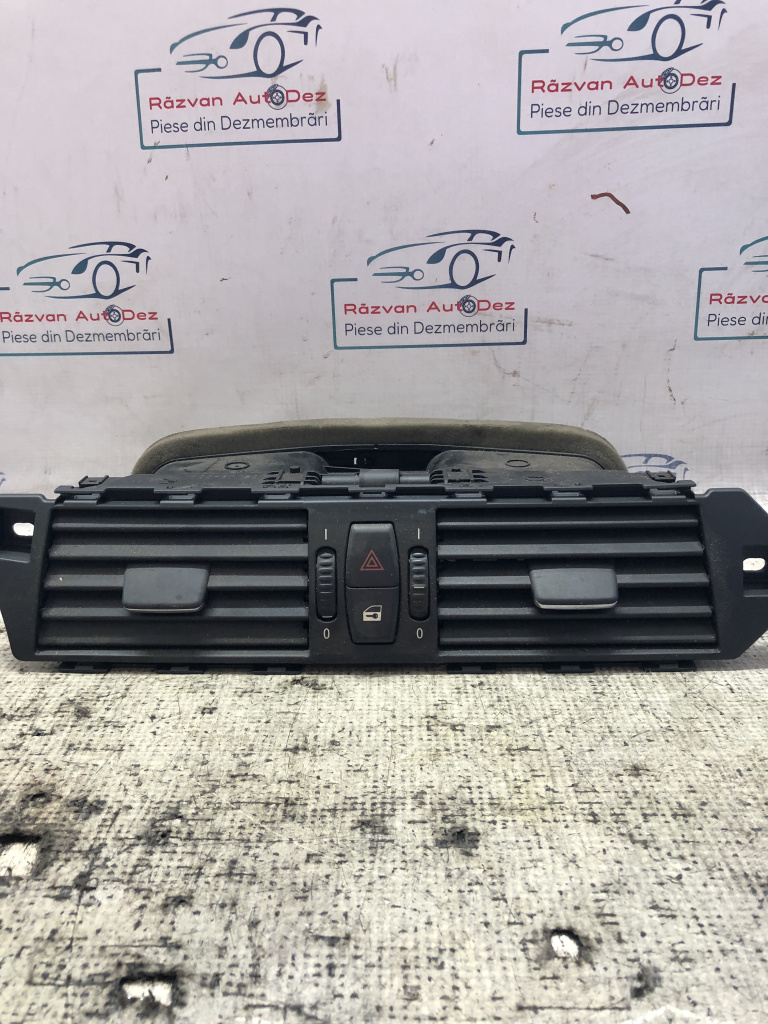 Grila ventilație centrală BMW E60 2008