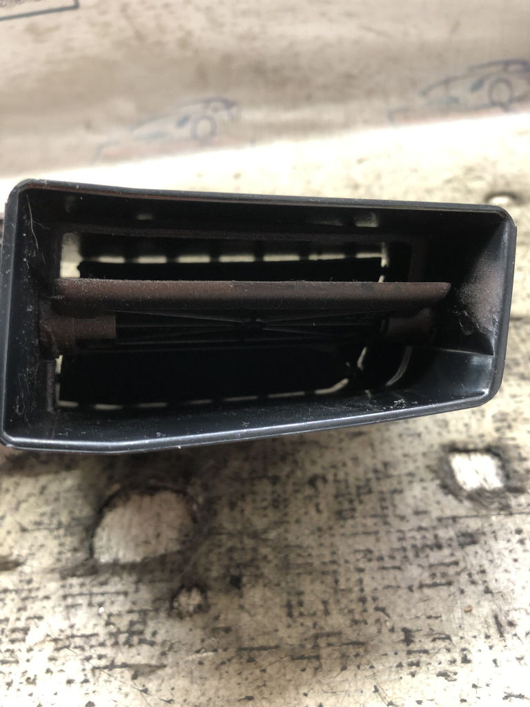 Grila ventilație dreapta Skoda Karoq 20