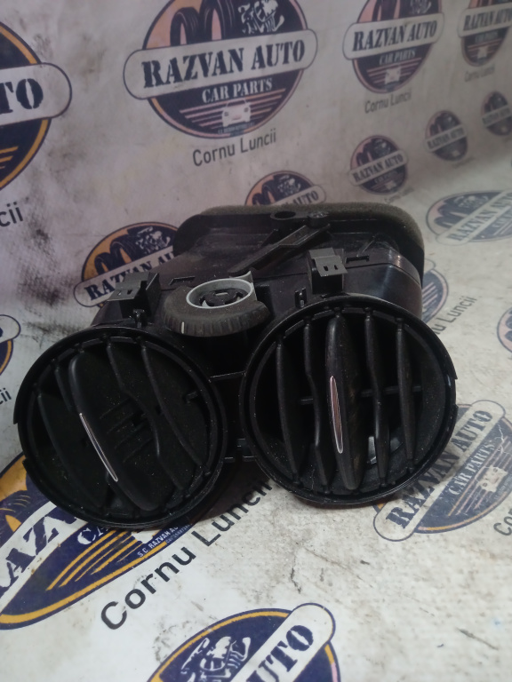 Grila ventilație stânga Volkswagen Tiguan 2008